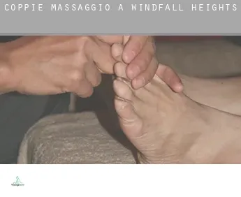 Coppie massaggio a  Windfall Heights