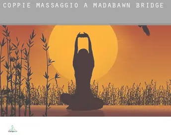 Coppie massaggio a  Madabawn Bridge